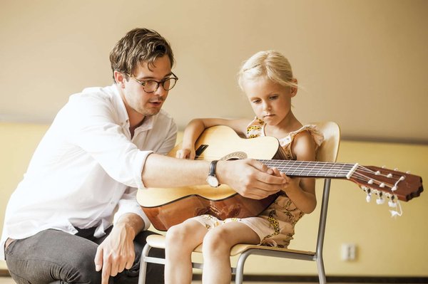 Combien de temps prends apprendre la guitare acoustique ?