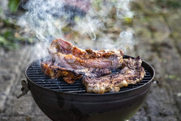 Barbecue: les astuces pour un allumage rapide