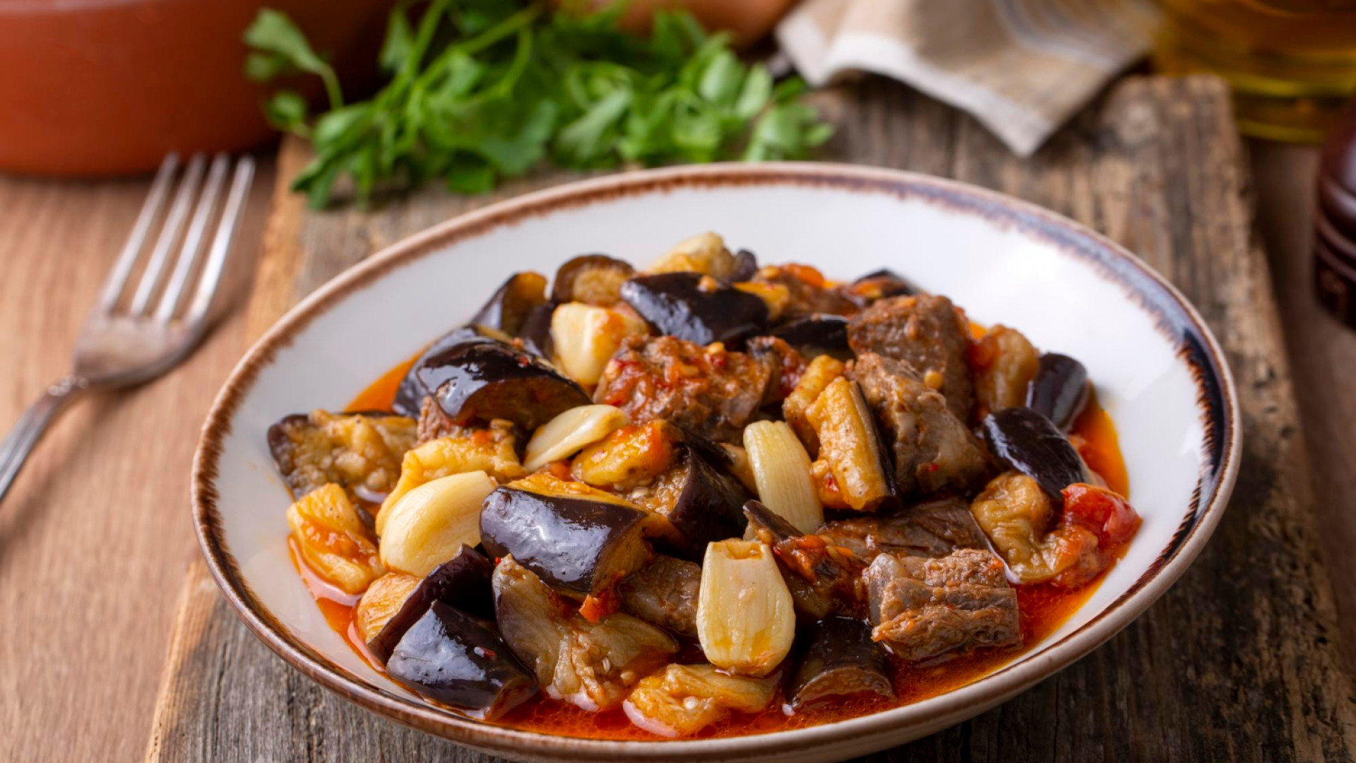 Aubergines poêlées à la provençale : idées d’accompagnement et de présentation